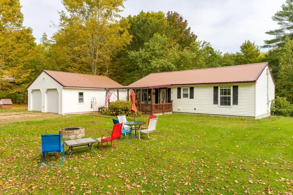 71 Center Road Gray ME 04039