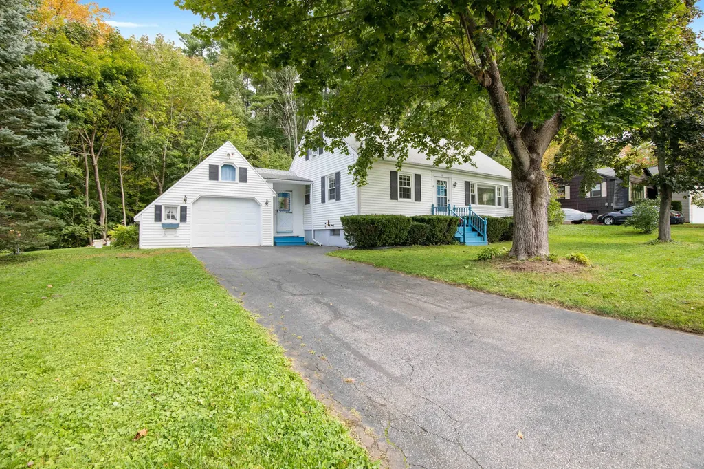 48 Constitution Drive Westbrook ME 04092