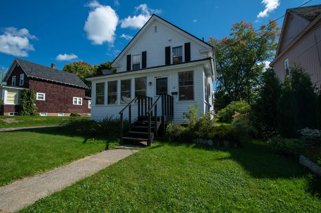 19 Eastern Avenue East Millinocket ME 04430
