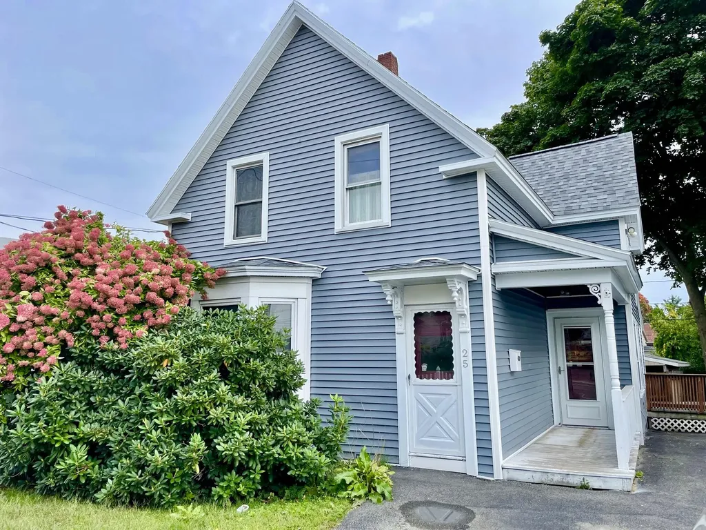 25 Cottage Street Sanford ME 04073