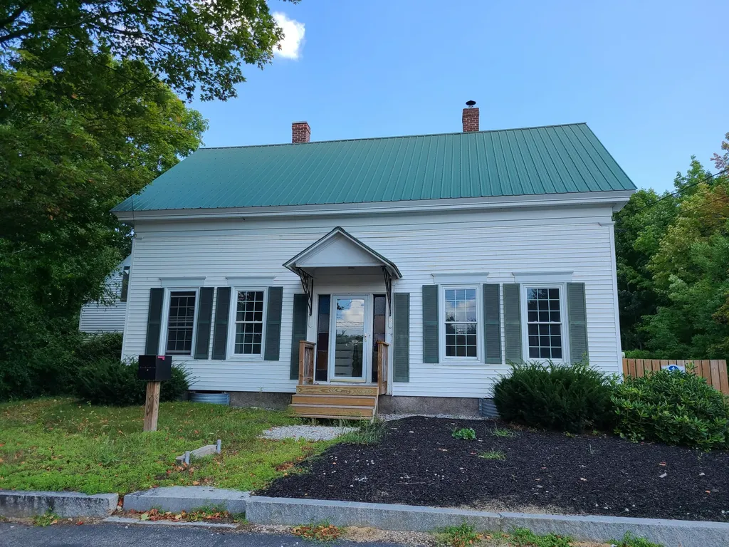 4 Portland Road Bridgton ME 04009