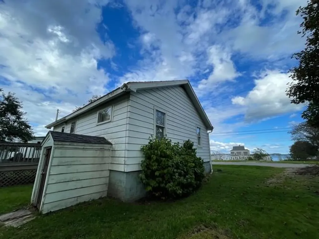152 Water Street Eastport ME 04631
