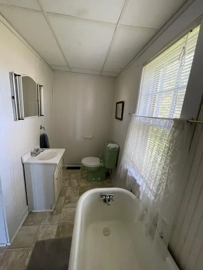 152 Water Street Eastport ME 04631