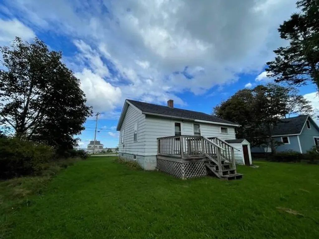152 Water Street Eastport ME 04631