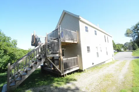 29 Kings Court Brewer ME 04412