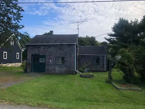 39 Fluker Street Thomaston ME 04861