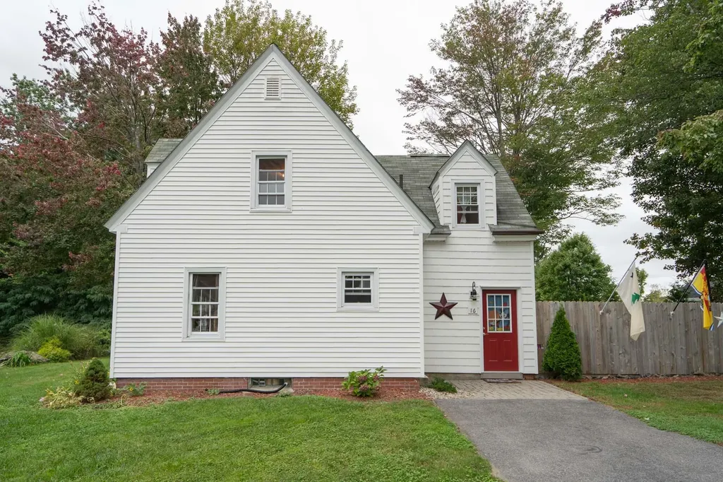 16 Carnation Drive Gorham ME 04038