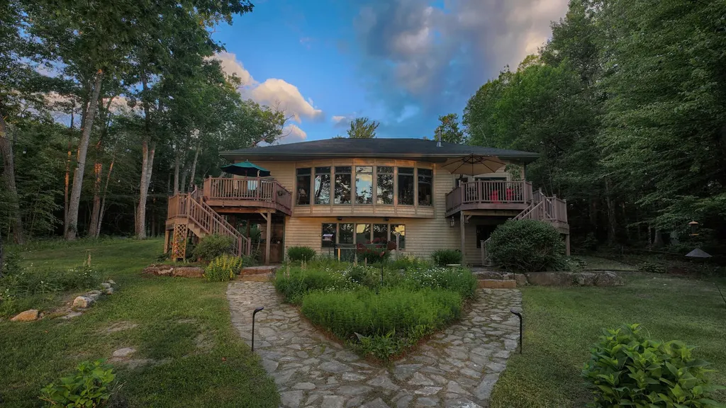 2256 Pond Road Hartland ME 04943