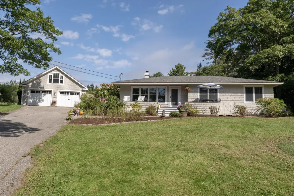 816 Fosters Point Road West Bath ME 04530