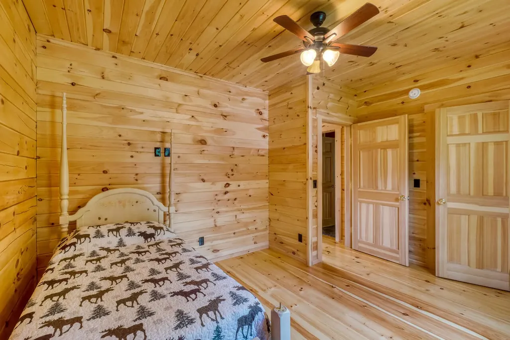 73 Cameron Cove Lane Damariscotta ME 04543