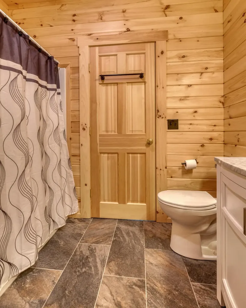 73 Cameron Cove Lane Damariscotta ME 04543