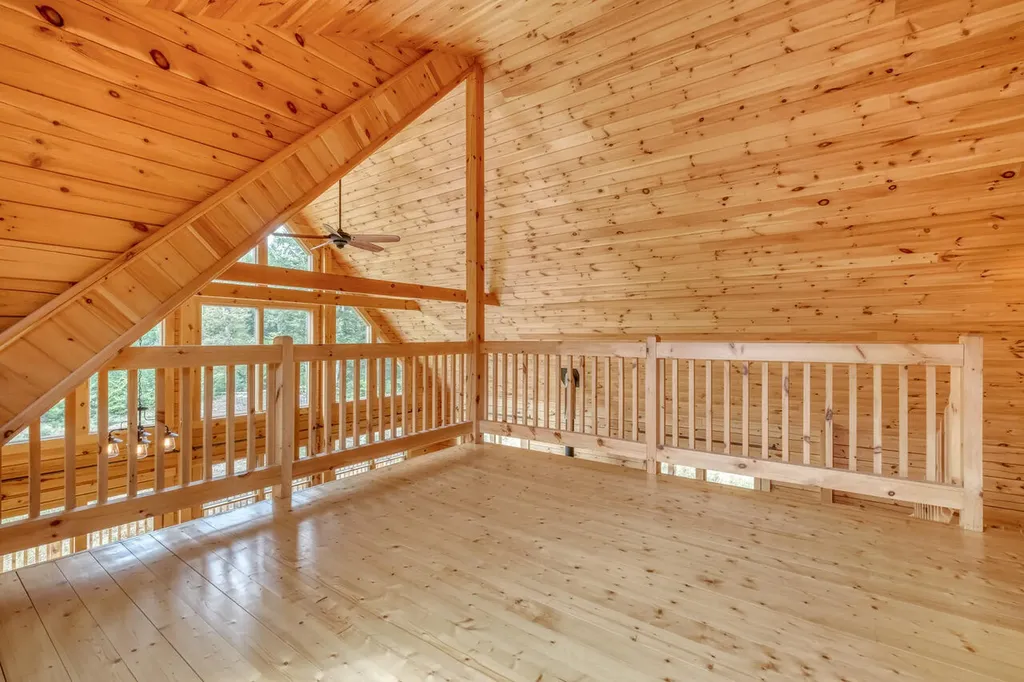 73 Cameron Cove Lane Damariscotta ME 04543