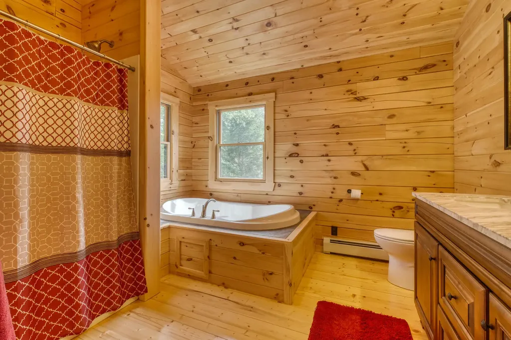 73 Cameron Cove Lane Damariscotta ME 04543