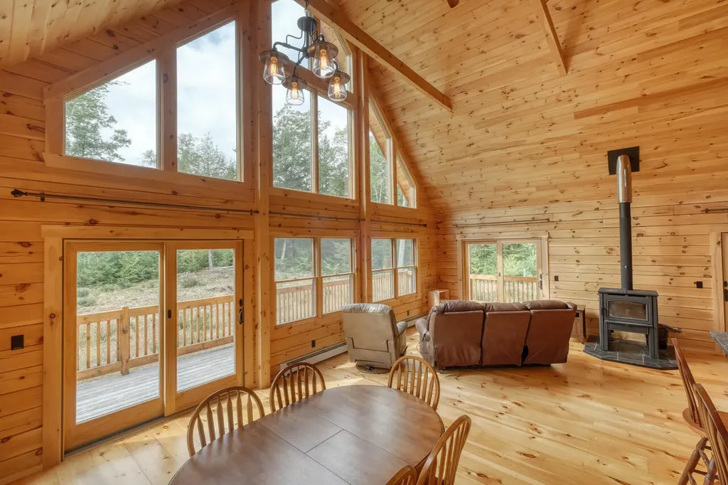 73 Cameron Cove Lane Damariscotta ME 04543