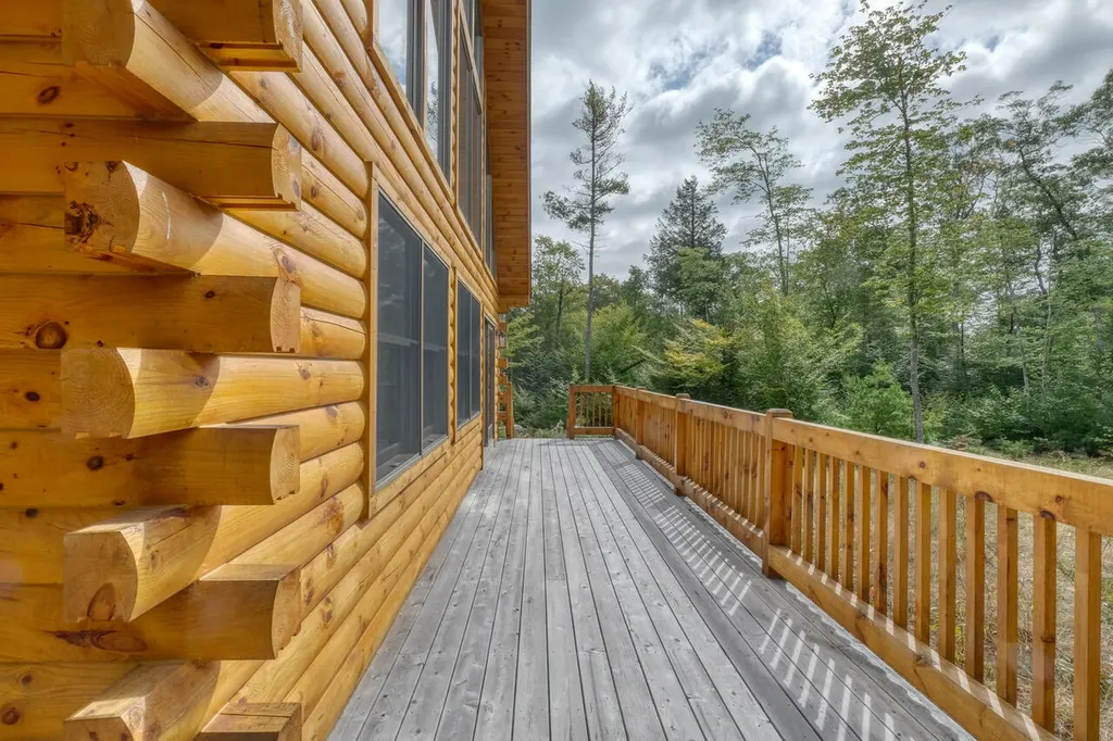 73 Cameron Cove Lane Damariscotta ME 04543