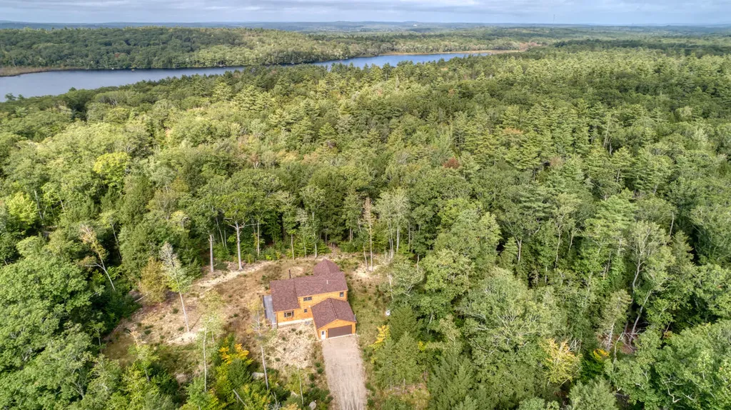 73 Cameron Cove Lane Damariscotta ME 04543