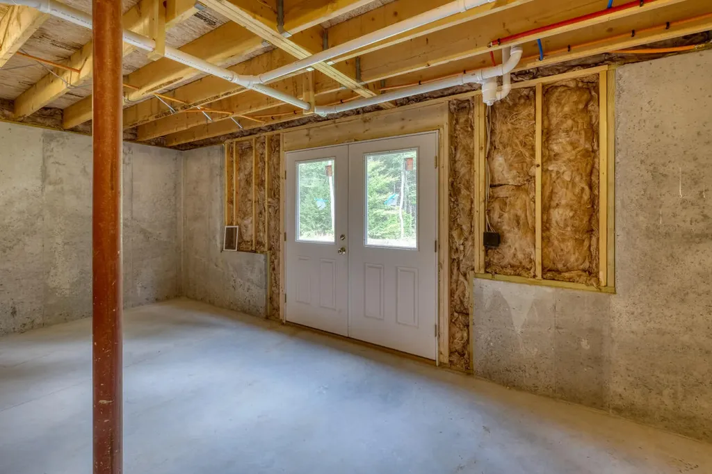 73 Cameron Cove Lane Damariscotta ME 04543