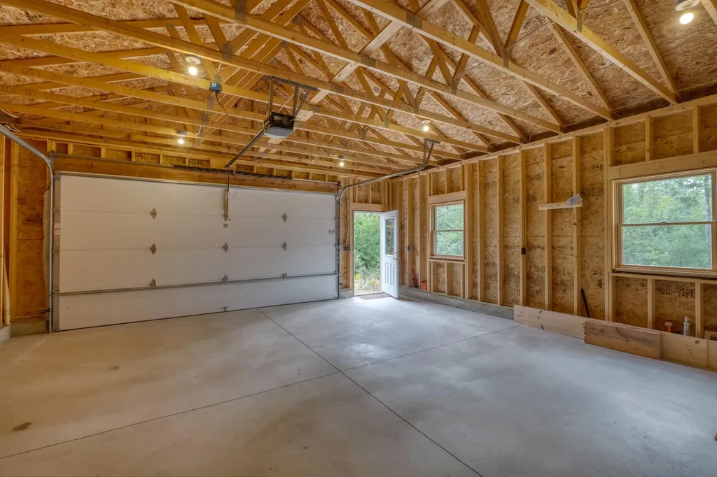 73 Cameron Cove Lane Damariscotta ME 04543
