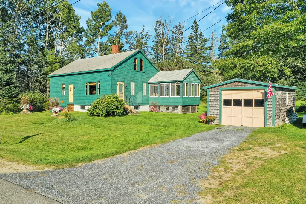 70 Wadsworth Point Road Friendship ME 04547