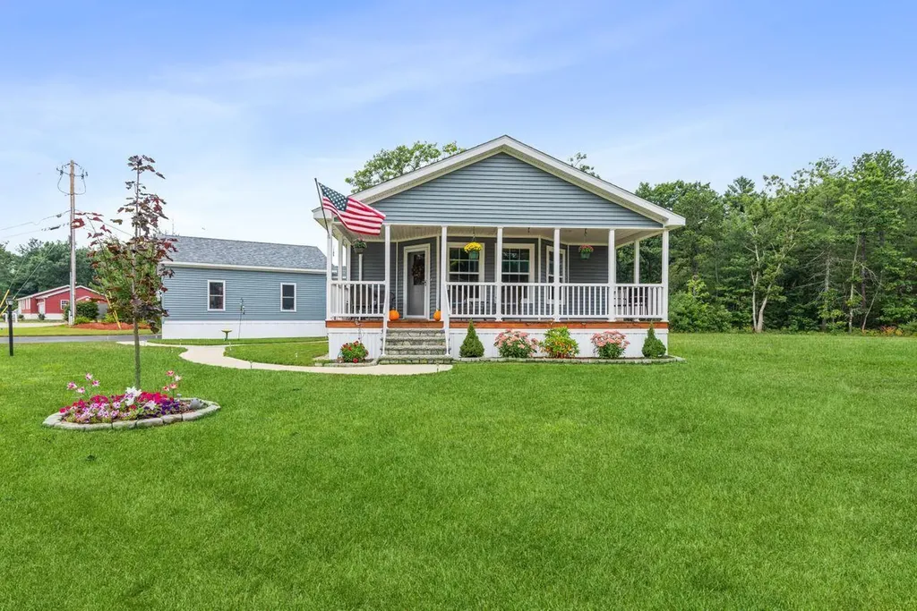 2 Conifer Drive Lyman ME 04002