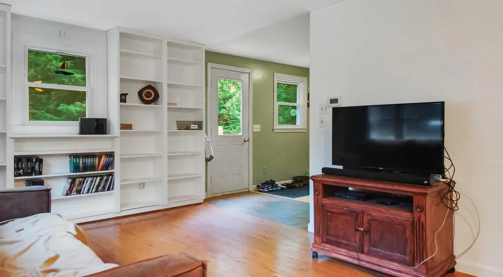 43 Charles Street Winthrop ME 04364