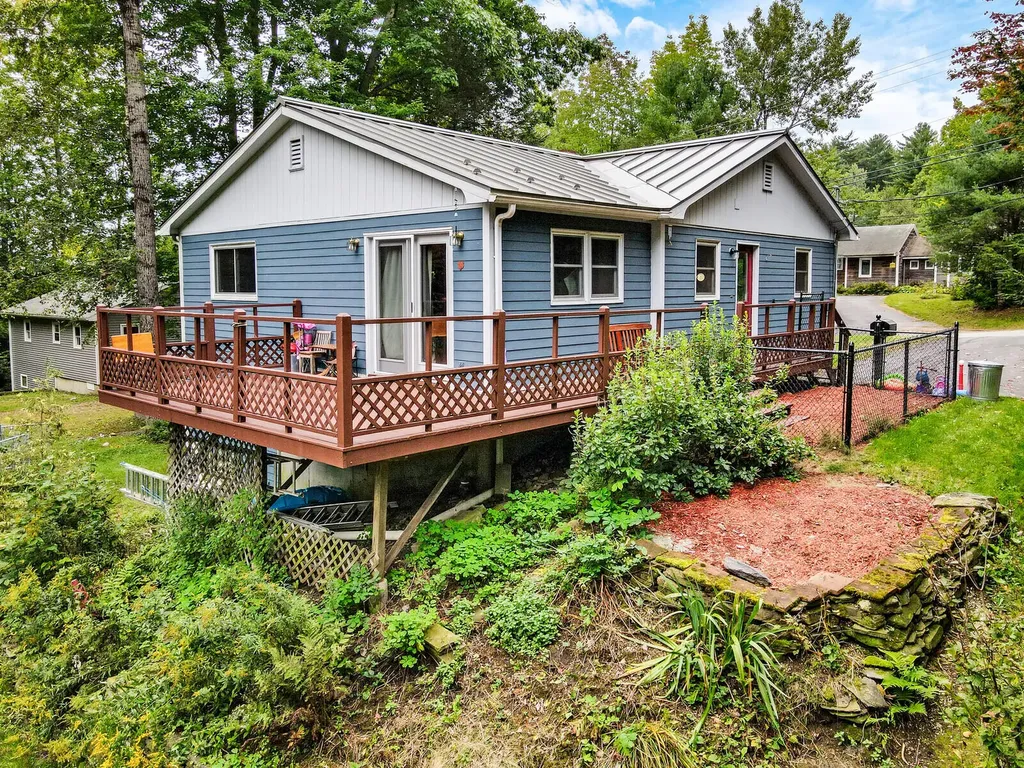 43 Charles Street Winthrop ME 04364