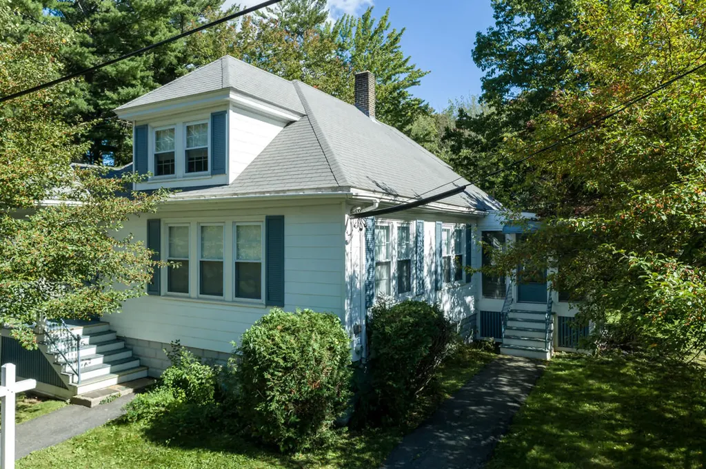 13 Byfield Road Portland ME 04103