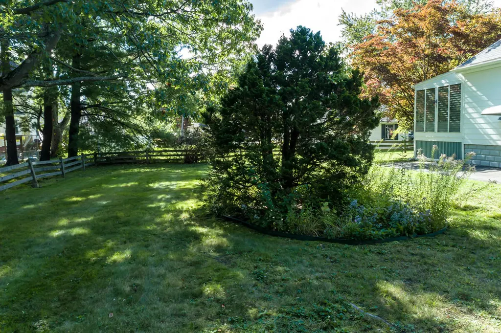 13 Byfield Road Portland ME 04103