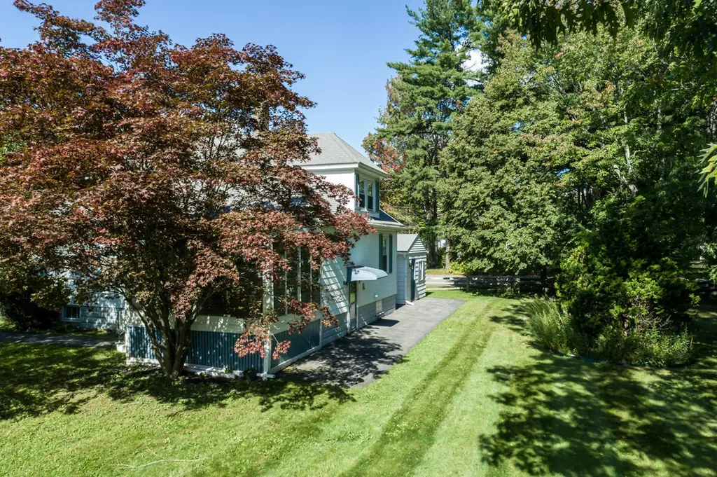 13 Byfield Road Portland ME 04103