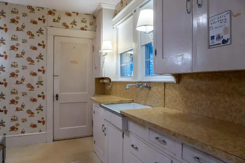 13 Byfield Road Portland ME 04103