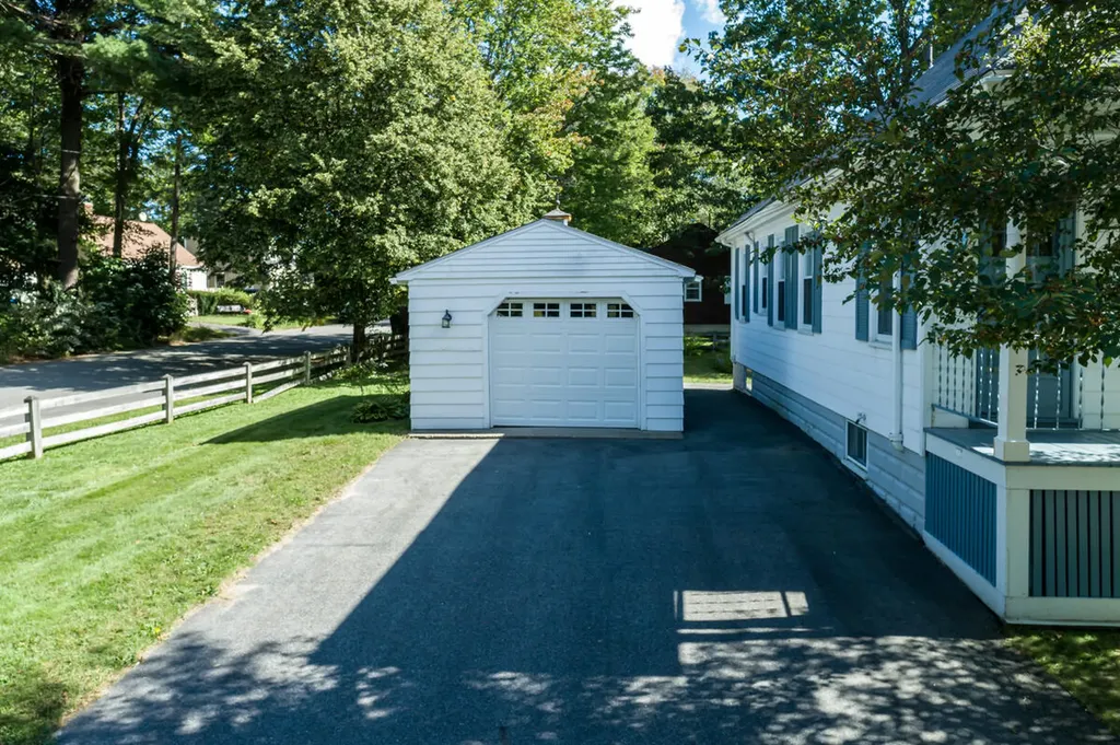 13 Byfield Road Portland ME 04103