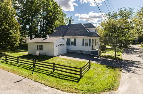 13 Byfield Road Portland ME 04103