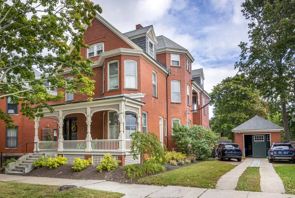 187 Vaughan Street Portland ME 04102
