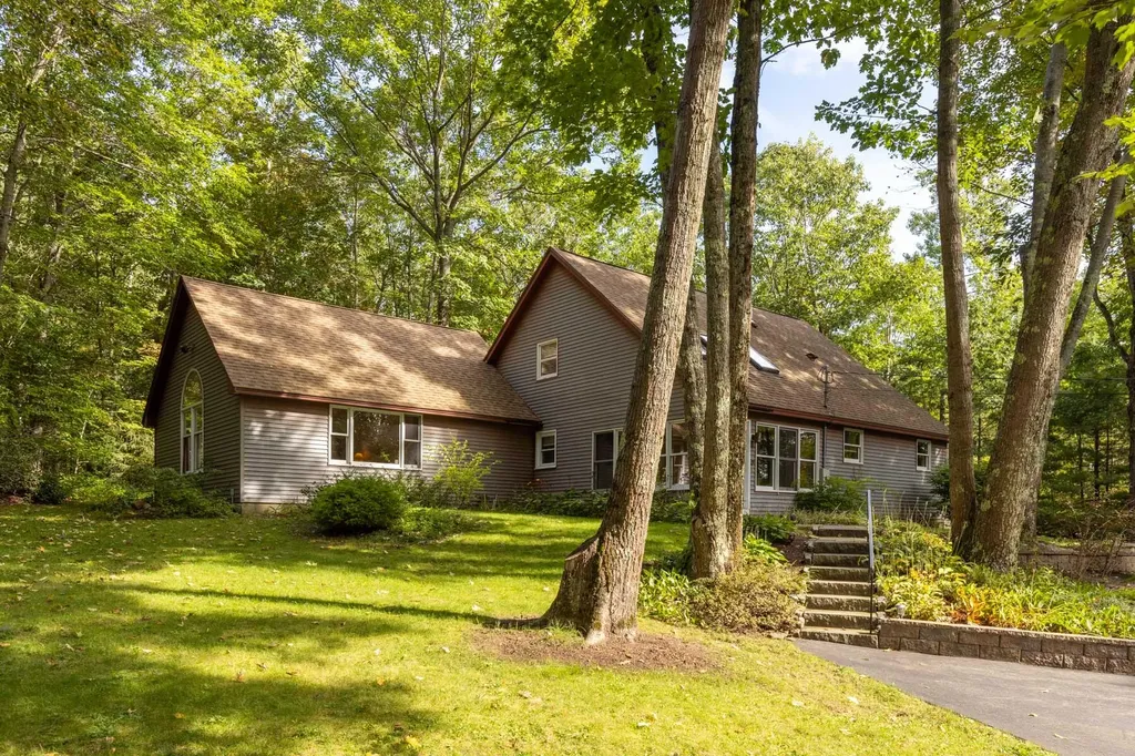 298 Alewive Road Kennebunk ME 04043