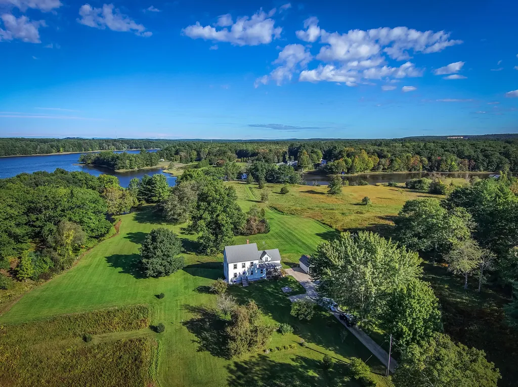 717 River Road Eliot ME 03903