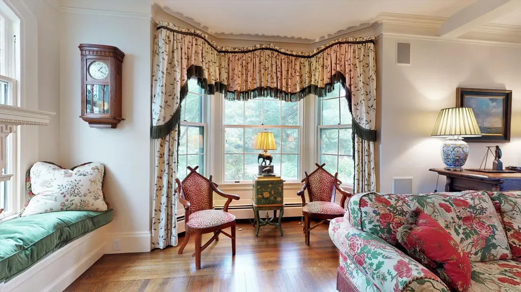 34 Summer Street Kennebunk ME 04043