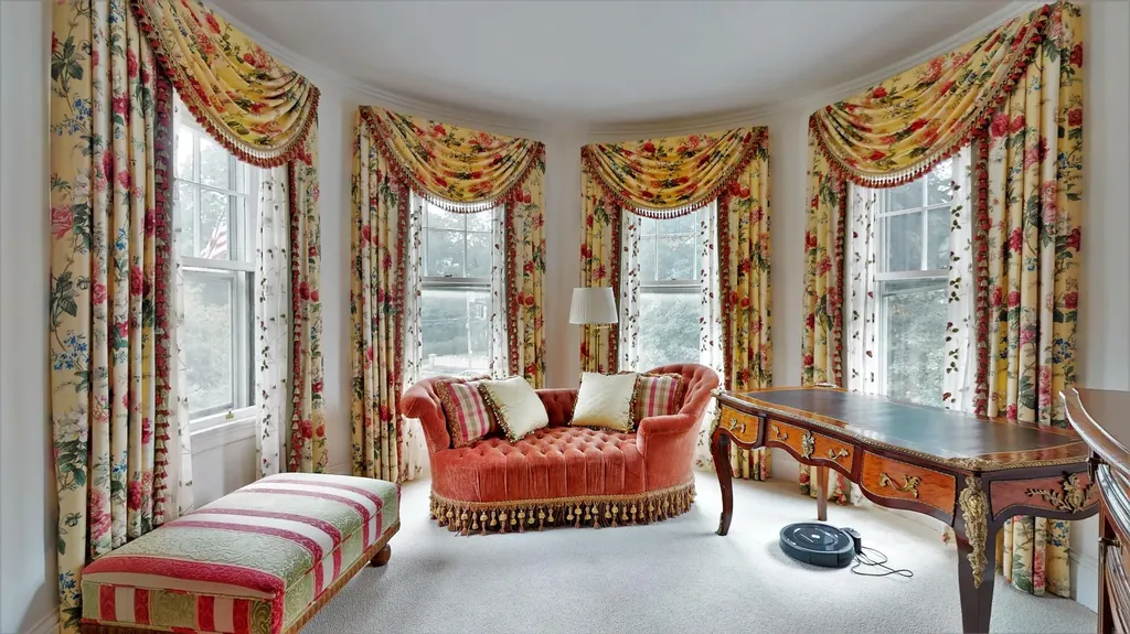 34 Summer Street Kennebunk ME 04043