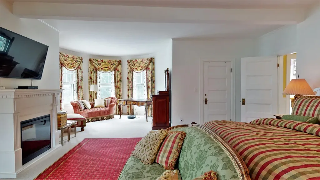 34 Summer Street Kennebunk ME 04043