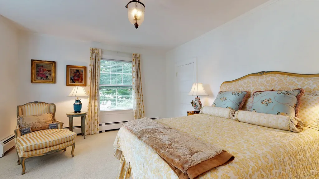 34 Summer Street Kennebunk ME 04043
