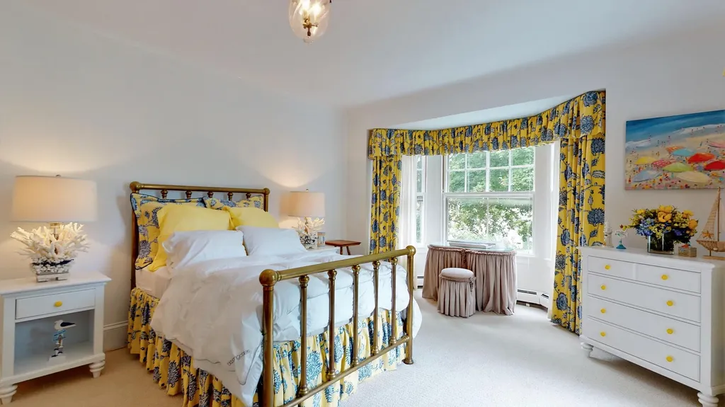 34 Summer Street Kennebunk ME 04043