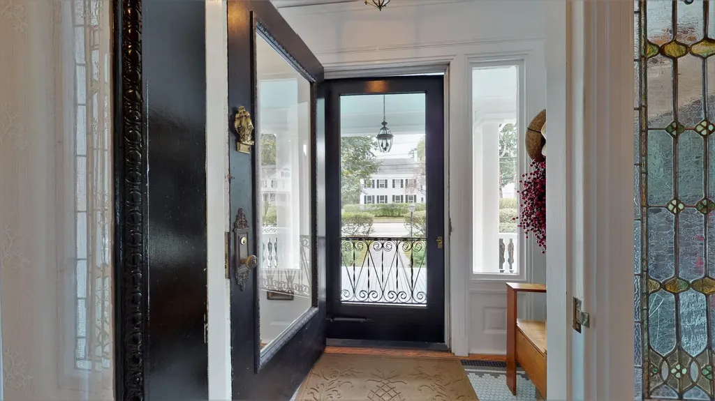 34 Summer Street Kennebunk ME 04043