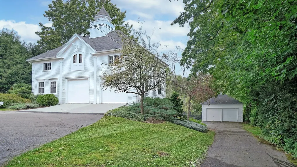 34 Summer Street Kennebunk ME 04043