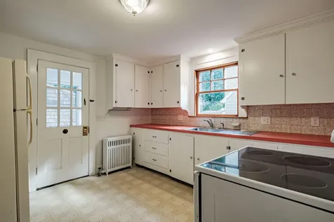56 Elizabeth Road Portland ME 04102