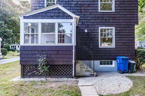 56 Elizabeth Road Portland ME 04102