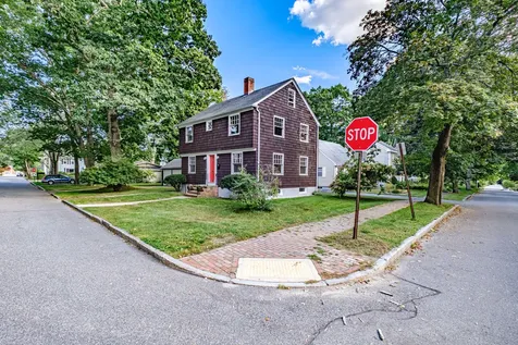 56 Elizabeth Road Portland ME 04102