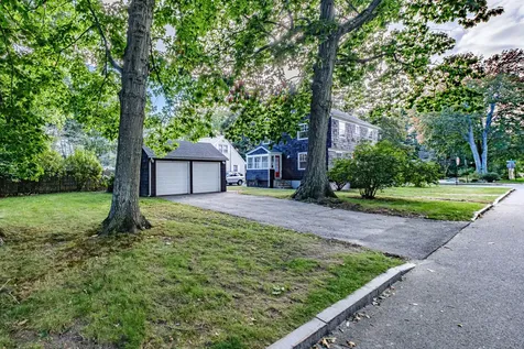 56 Elizabeth Road Portland ME 04102