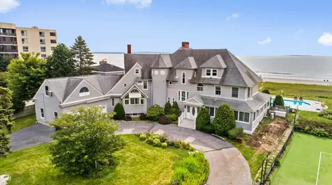 211 East Grand Avenue Old Orchard Beach ME 04064
