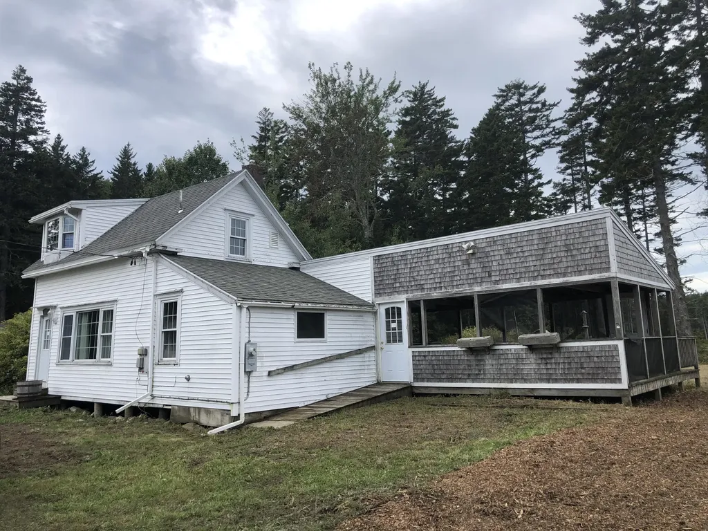 357 Martin Point Road Friendship ME 04547