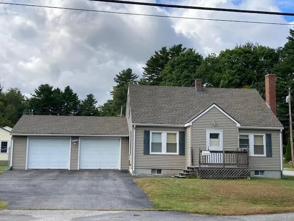 9 Fair Street Lewiston ME 04240