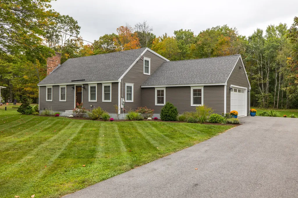 1284 New County Road Dayton ME 04005